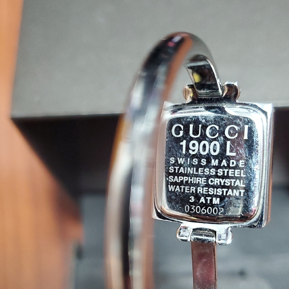 Authentic Gucci Silver Women's Watch - Picture 3 of 5